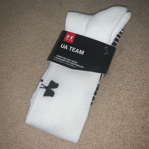 SOLD ON DEPOP ❤️ Under Armour Soccer Socks - Picture 2 of 3